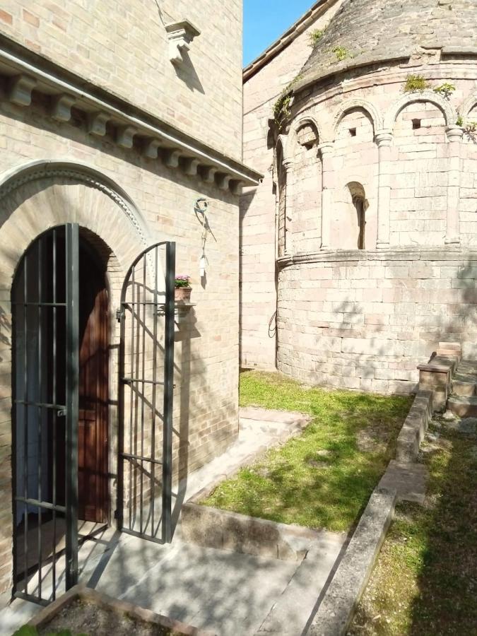 Residenza Messer Pajola Assisi Bagian luar foto